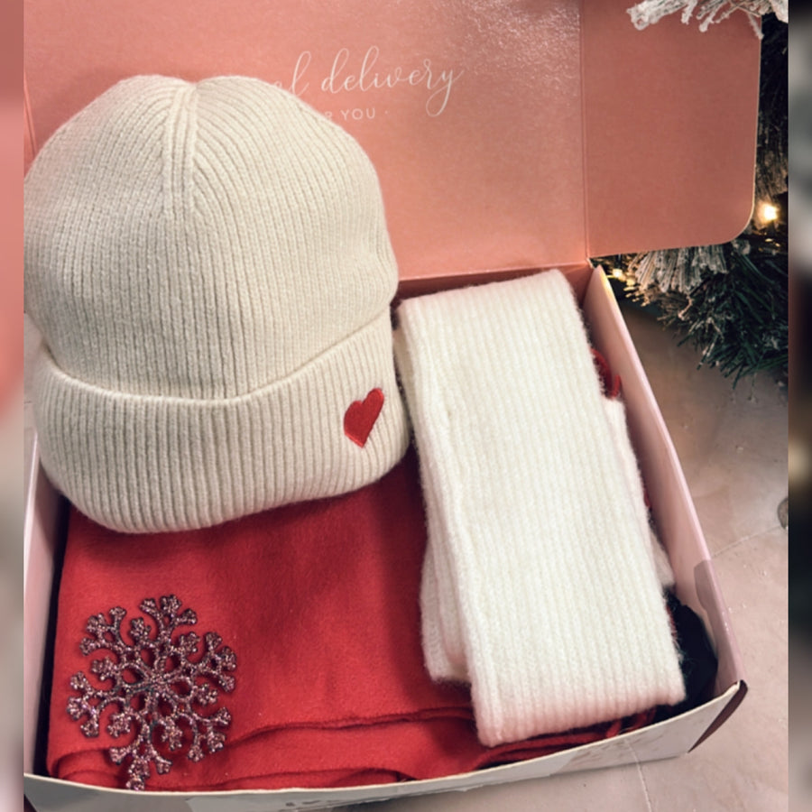 Christmas Hat Scarf Box Red/Cream